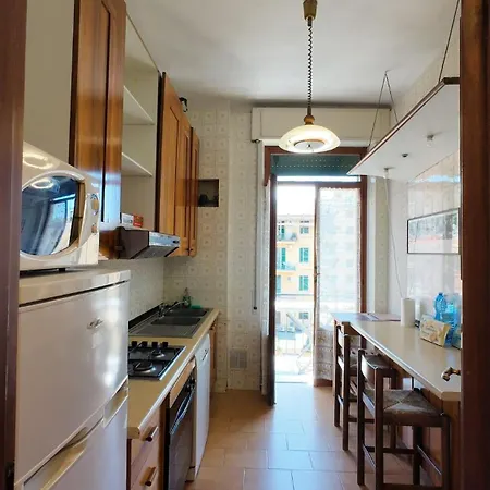 Centro Vicinissimo Mare Apartament