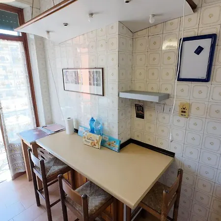 Centro Vicinissimo Mare Apartament